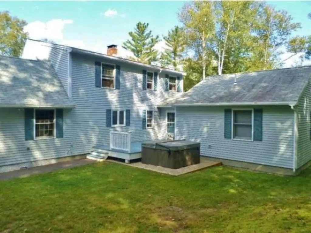 54 Waterthorn Road Thornton NH 03285