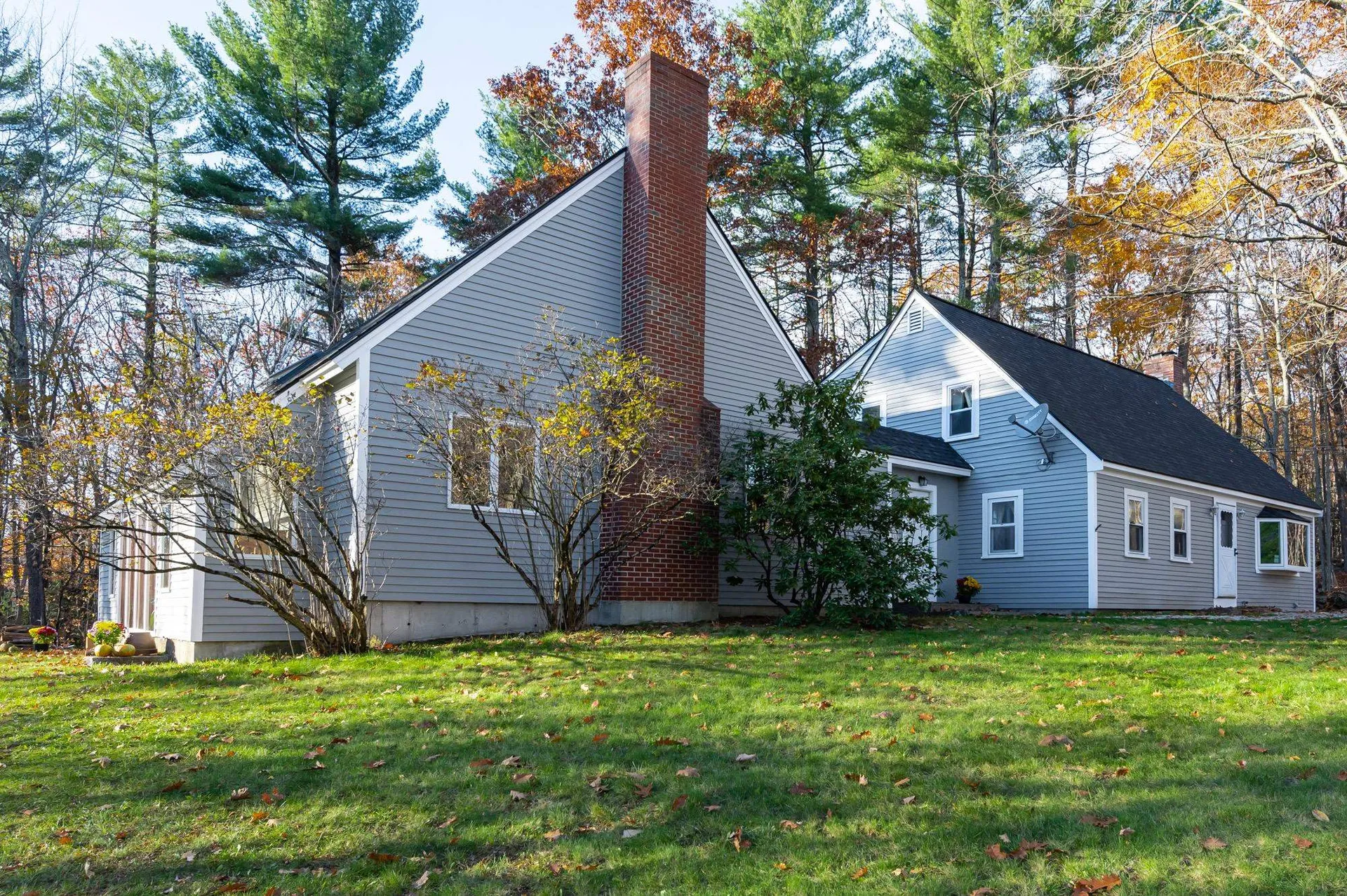 90 Old Milford Road Brookline NH 03033