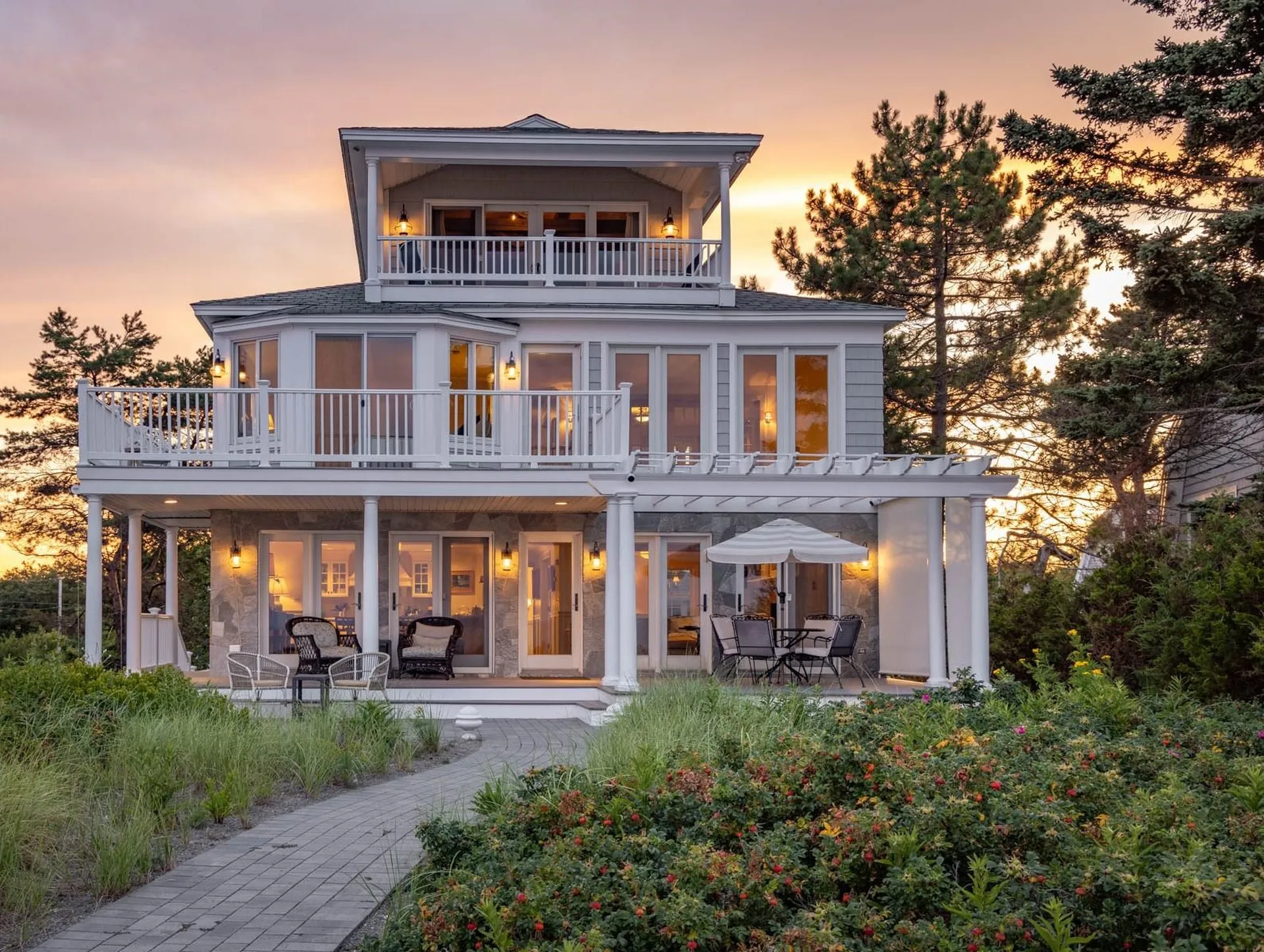 1074 Ocean Boulevard Hampton NH 03842