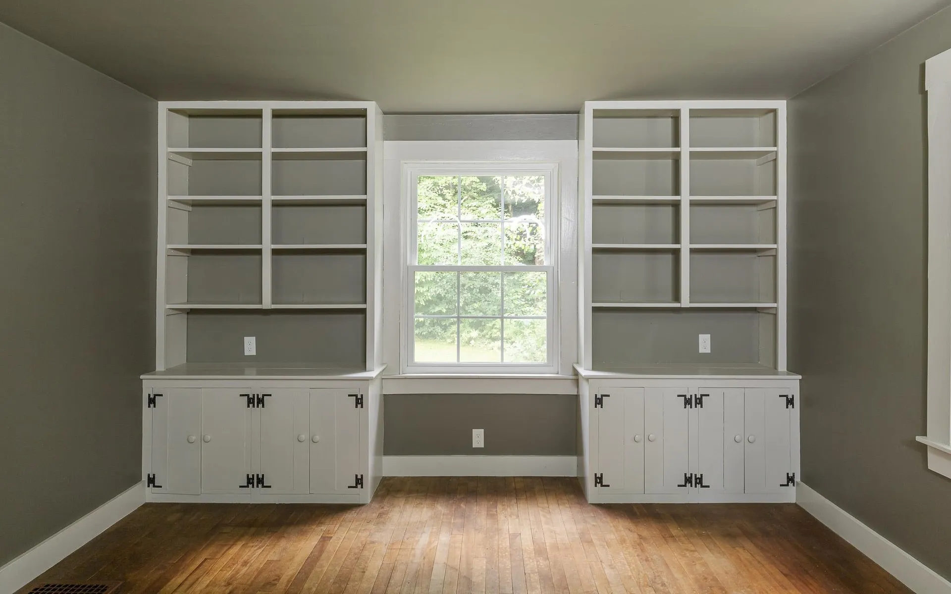 65 North River Road Walpole NH 03608