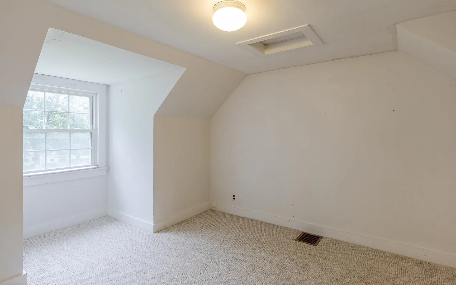 65 North River Road Walpole NH 03608