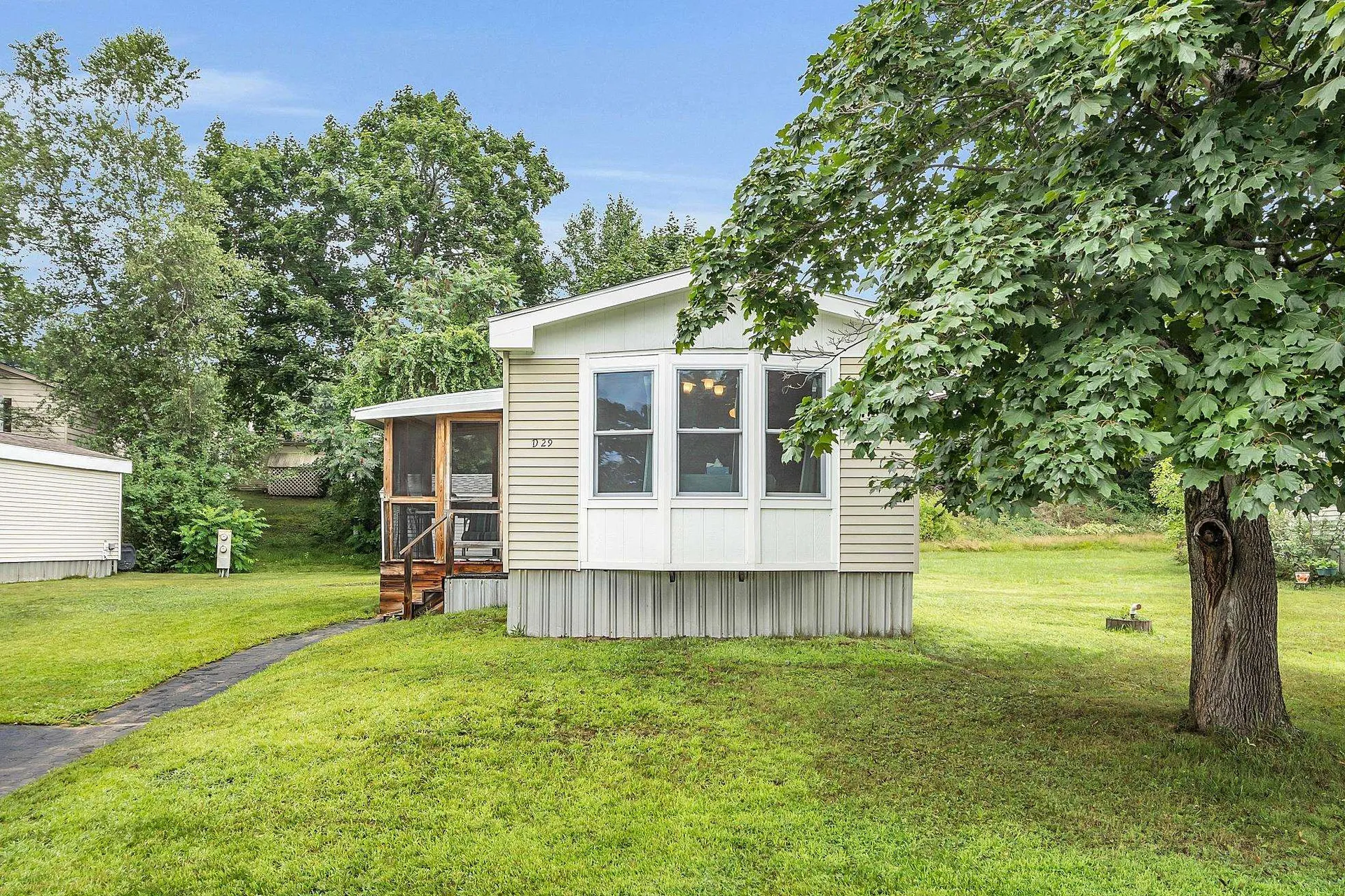 290 Calef Highway Epping NH 03042