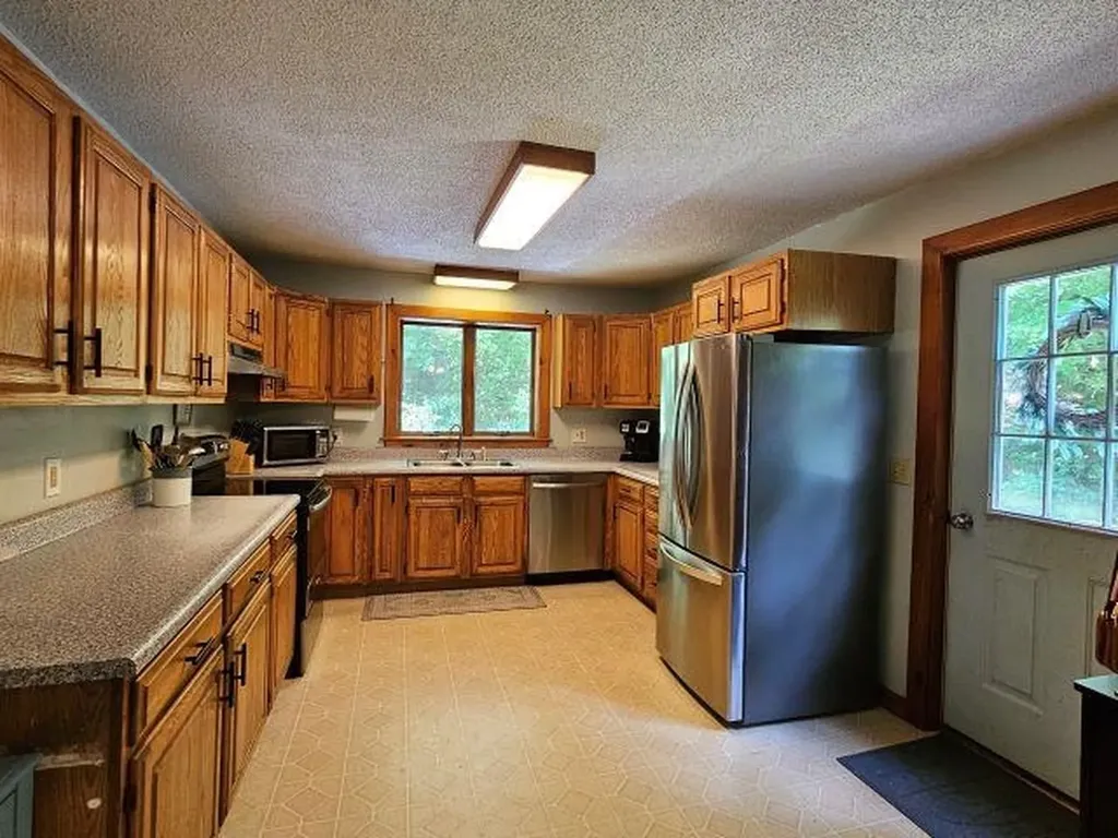 127 Oxbow Road Hinsdale NH 03451