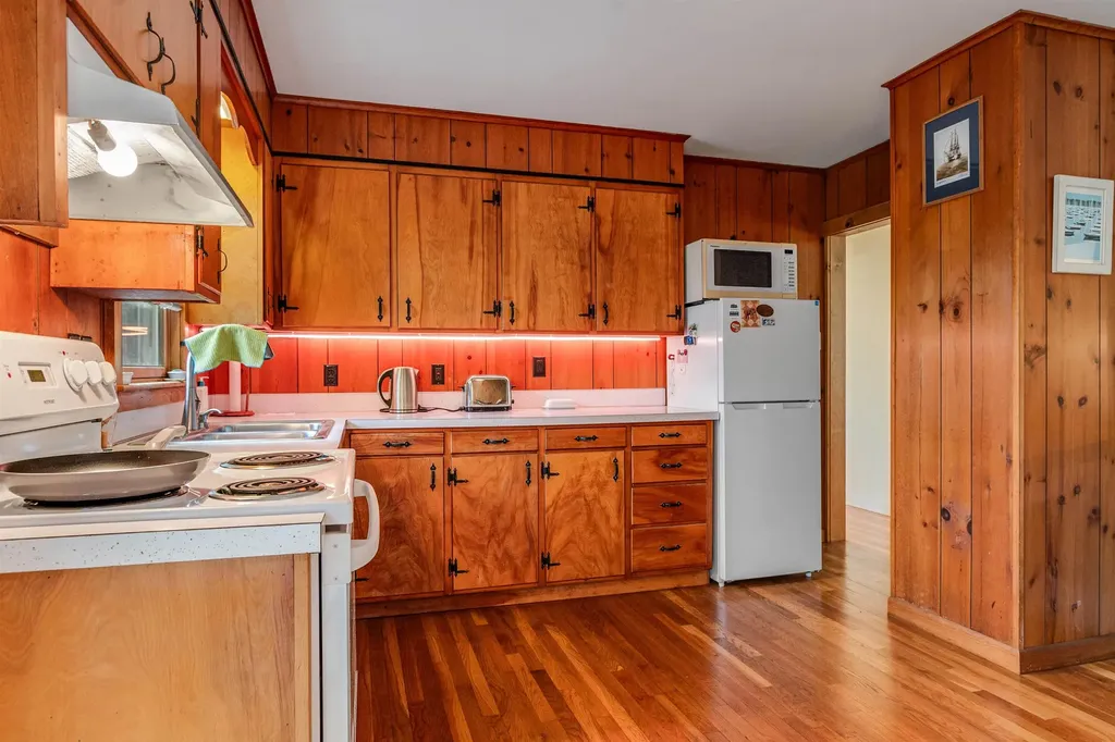 38 Springfield Road Sunapee NH 03782