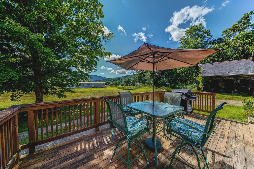 64 And 96 State Garage Road Rochester VT 05767