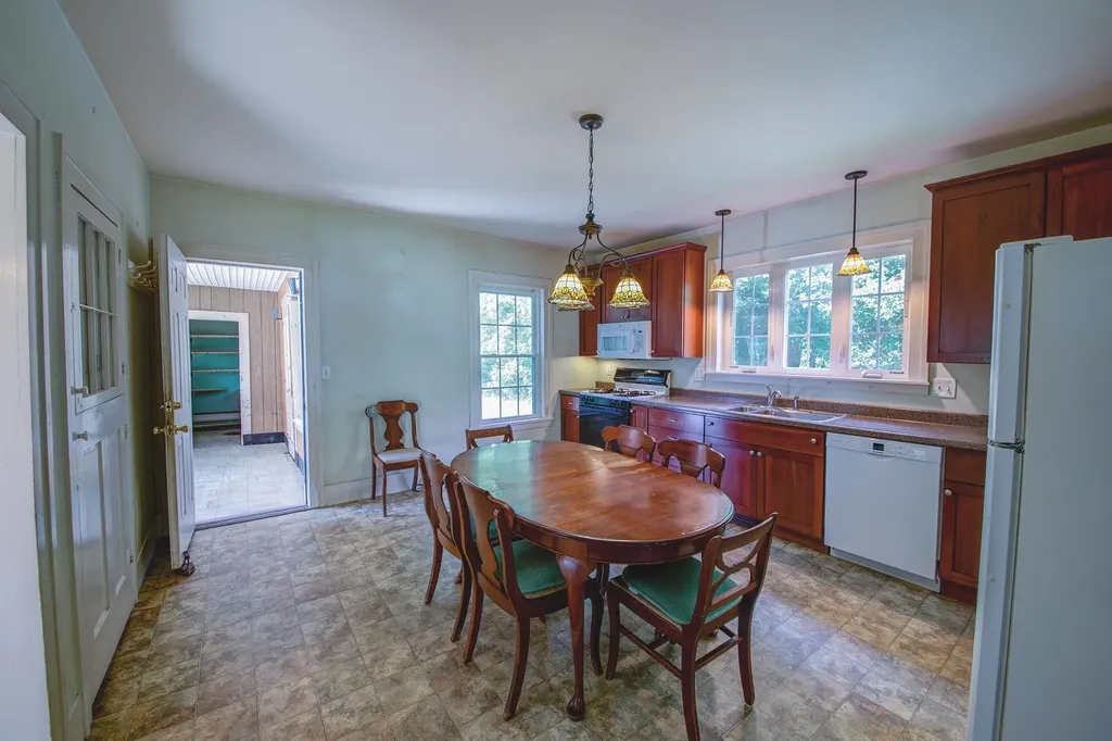 64 And 96 State Garage Road Rochester VT 05767