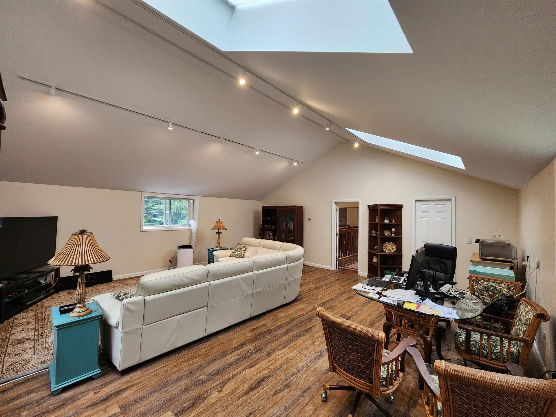 24 Hickory Overlook Enfield NH 03748