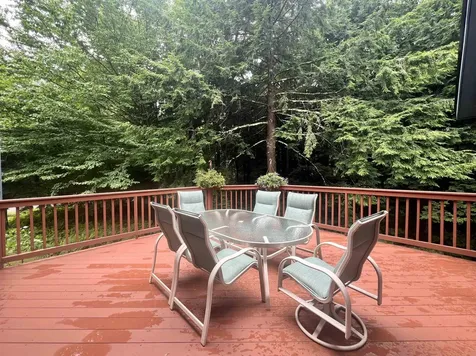 24 Hickory Overlook Enfield NH 03748
