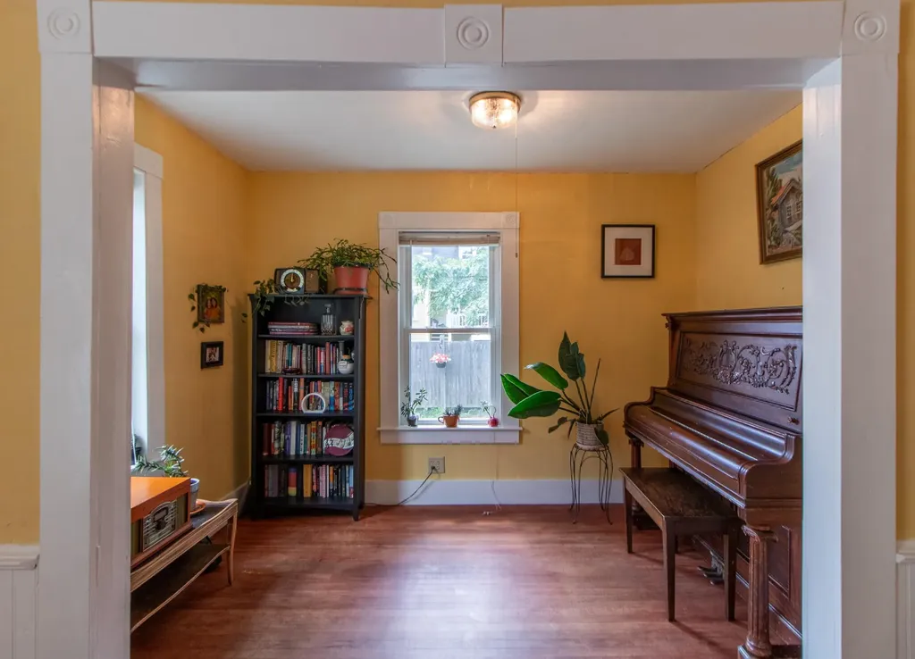 34 Oak Street Newport City VT 05855