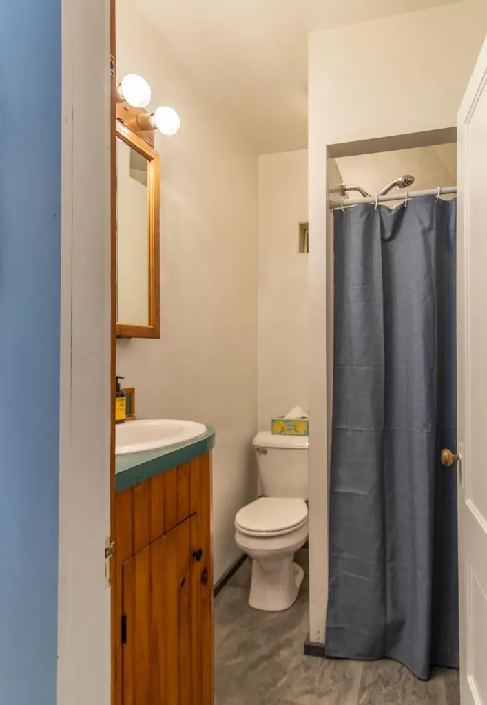 34 Oak Street Newport City VT 05855