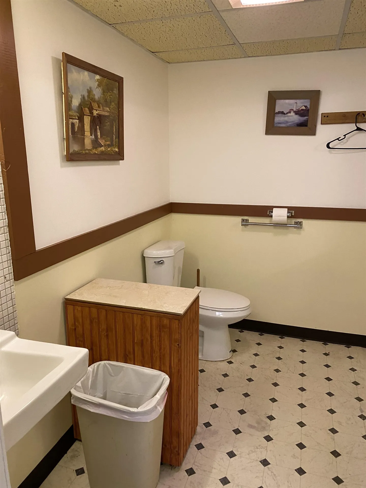 40 Maple Avenue Claremont NH 03743