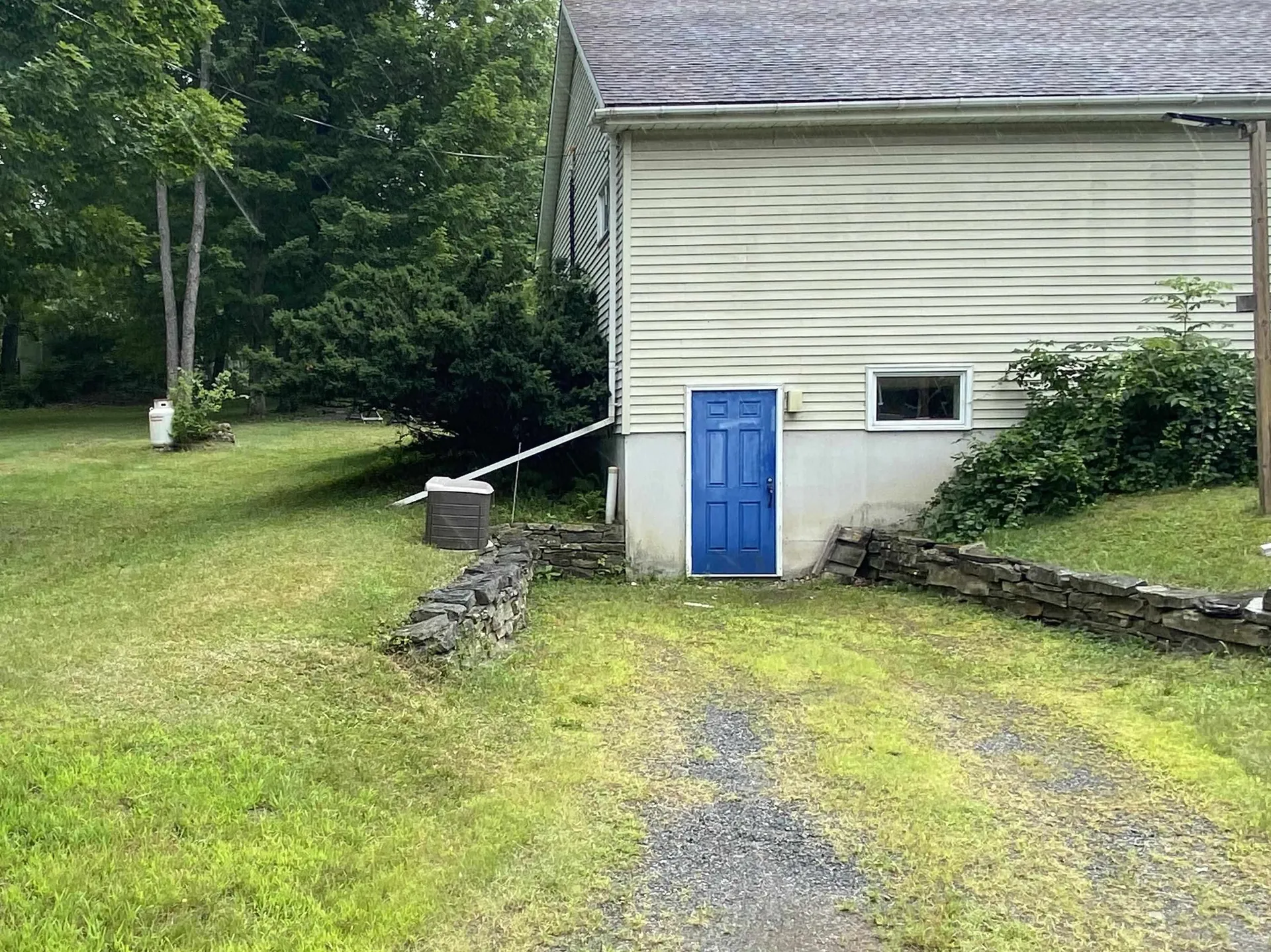 40 Maple Avenue Claremont NH 03743