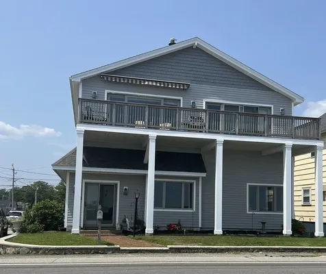 871 Ocean Boulevard Hampton NH 03842