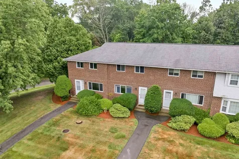 1 Oakridge Drive Londonderry NH 03053