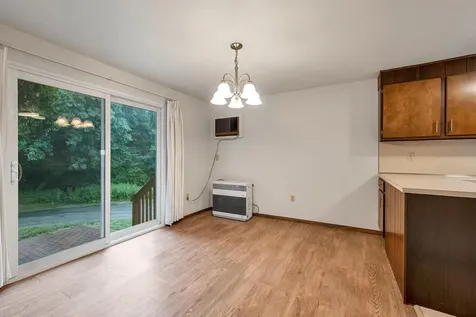1 Oakridge Drive Londonderry NH 03053