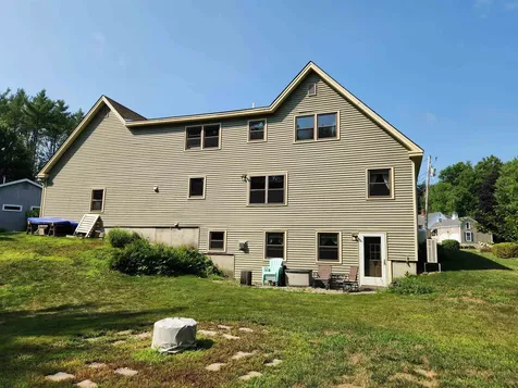 103 Ledgewood Road Claremont NH 03743