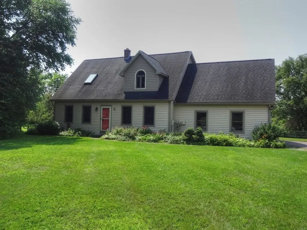 16 Clover Lane Jericho VT 05465