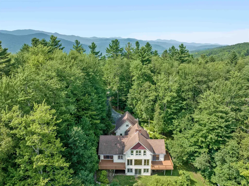 71 Pinnacle Point Waterbury VT 05676