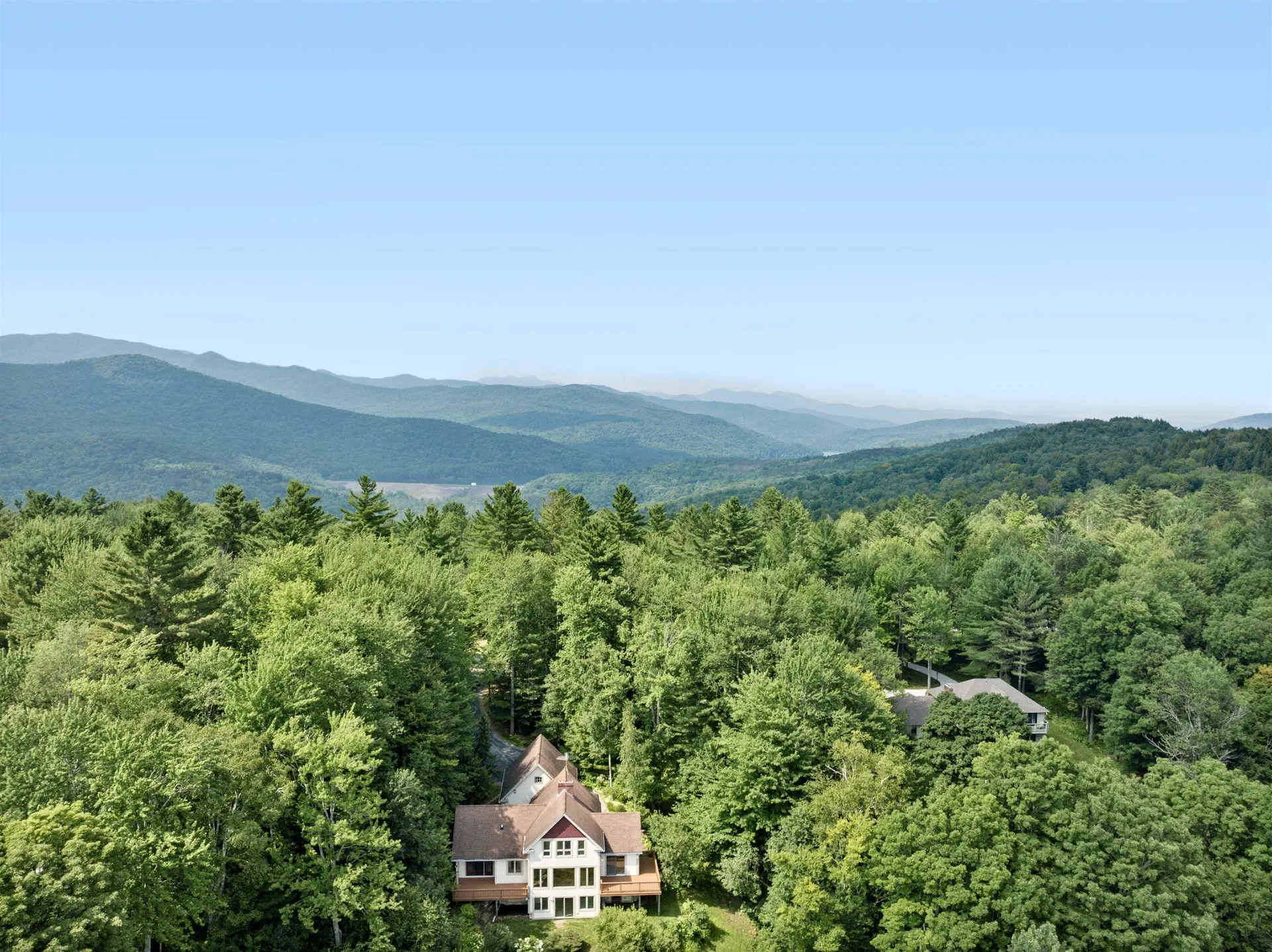 71 Pinnacle Point Waterbury VT 05676