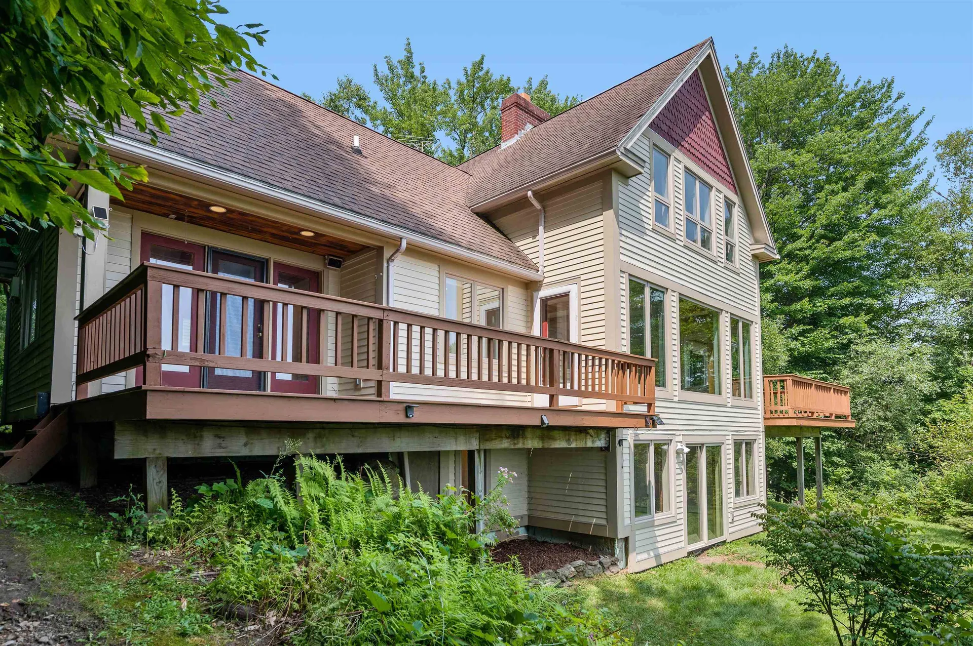 71 Pinnacle Point Waterbury VT 05676