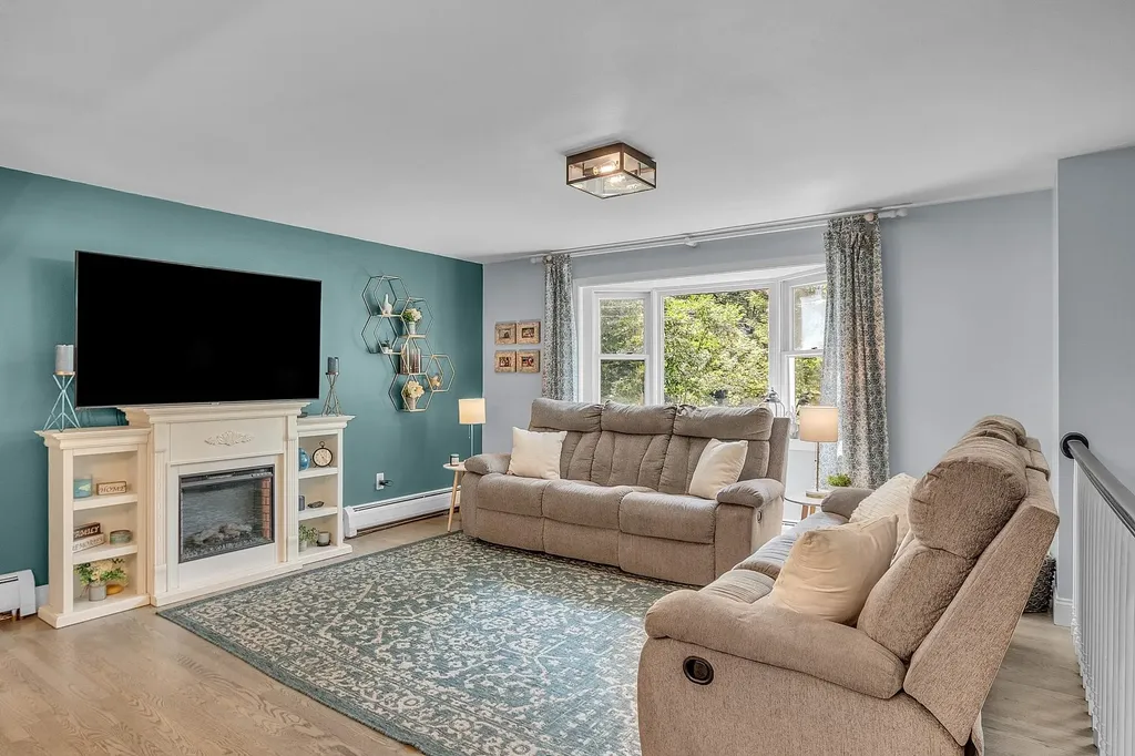 50 Conleys Grove Road Derry NH 03038