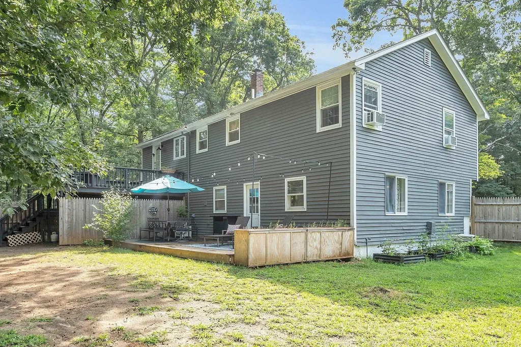 50 Conleys Grove Road Derry NH 03038