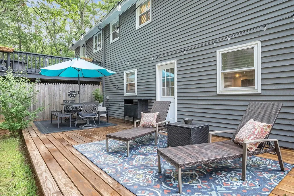 50 Conleys Grove Road Derry NH 03038