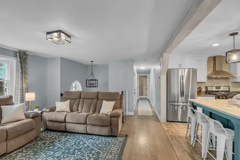 50 Conleys Grove Road Derry NH 03038