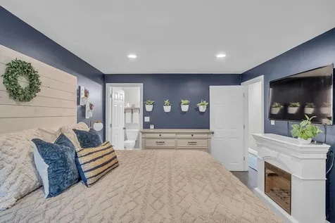 50 Conleys Grove Road Derry NH 03038