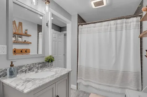 50 Conleys Grove Road Derry NH 03038