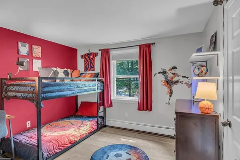 50 Conleys Grove Road Derry NH 03038