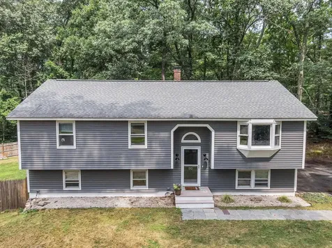 50 Conleys Grove Road Derry NH 03038