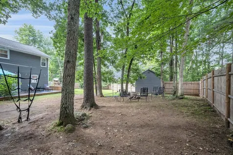 50 Conleys Grove Road Derry NH 03038