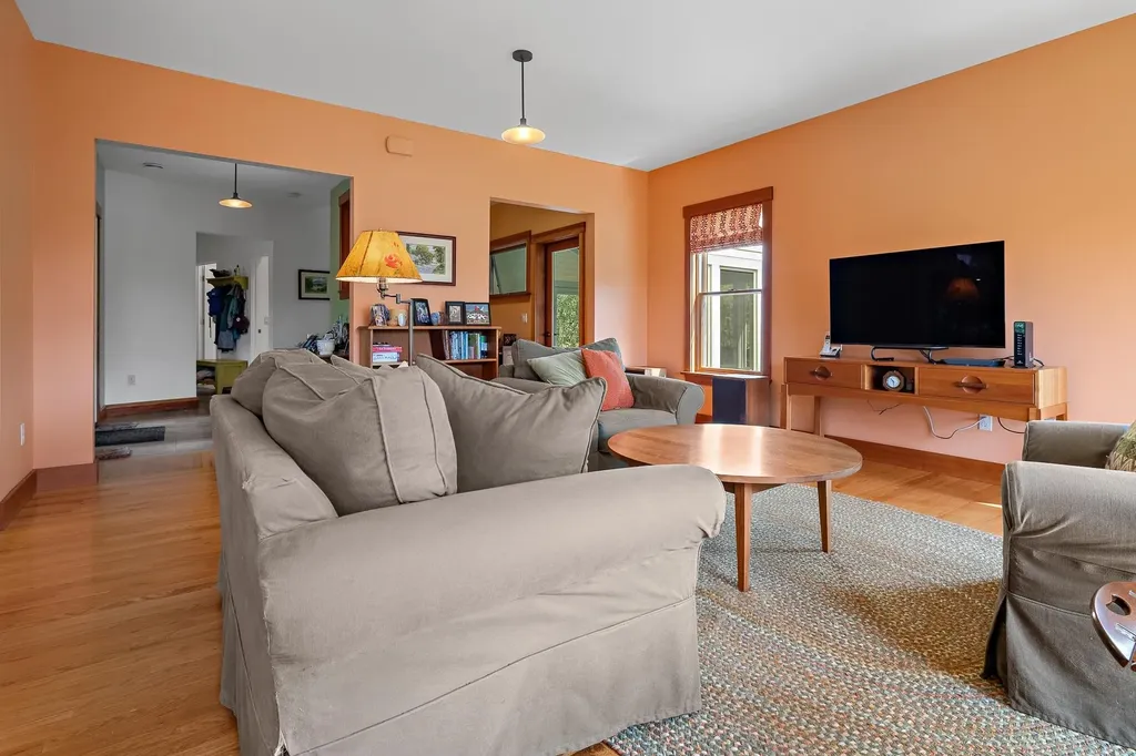 42 Brookside Drive Grantham NH 03753