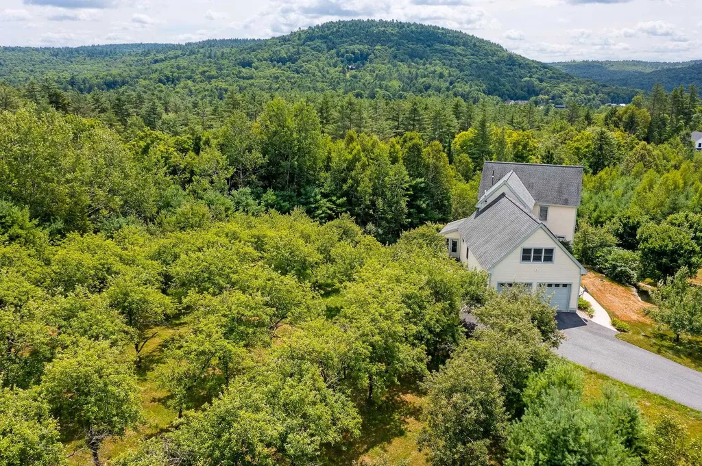 42 Brookside Drive Grantham NH 03753