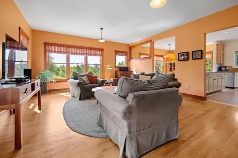 42 Brookside Drive Grantham NH 03753