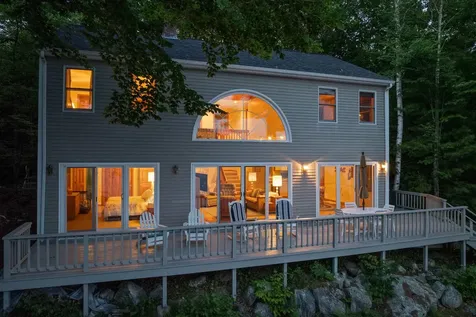 156 Big Barndoor And Lot Island Alton NH 03809