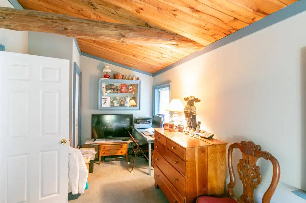 179 Cliffs Lane Londonderry VT 05148