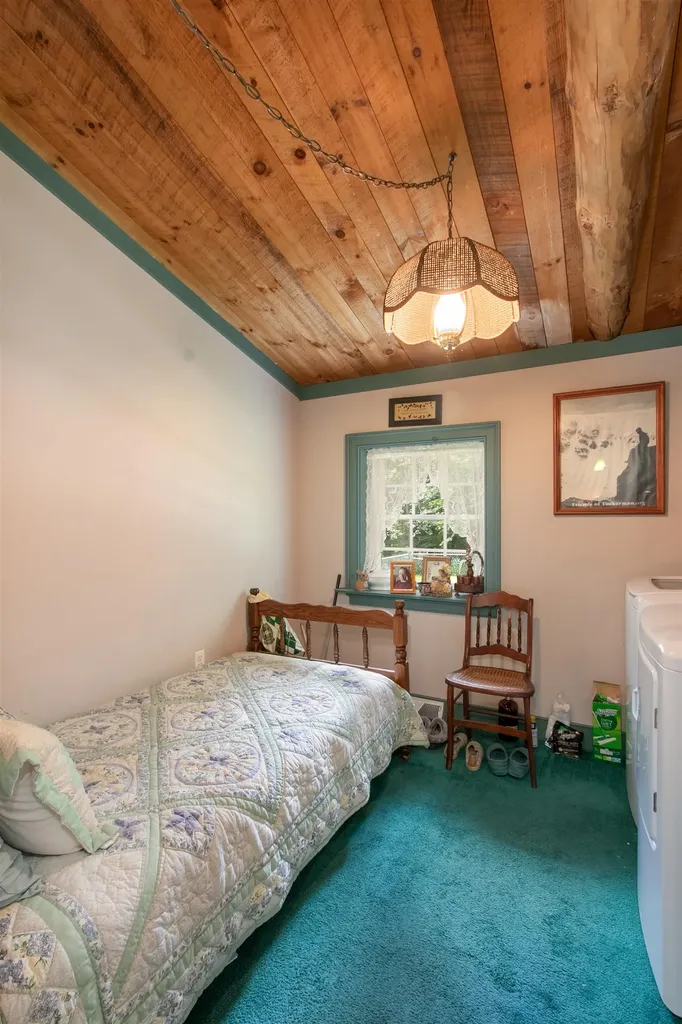 179 Cliffs Lane Londonderry VT 05148
