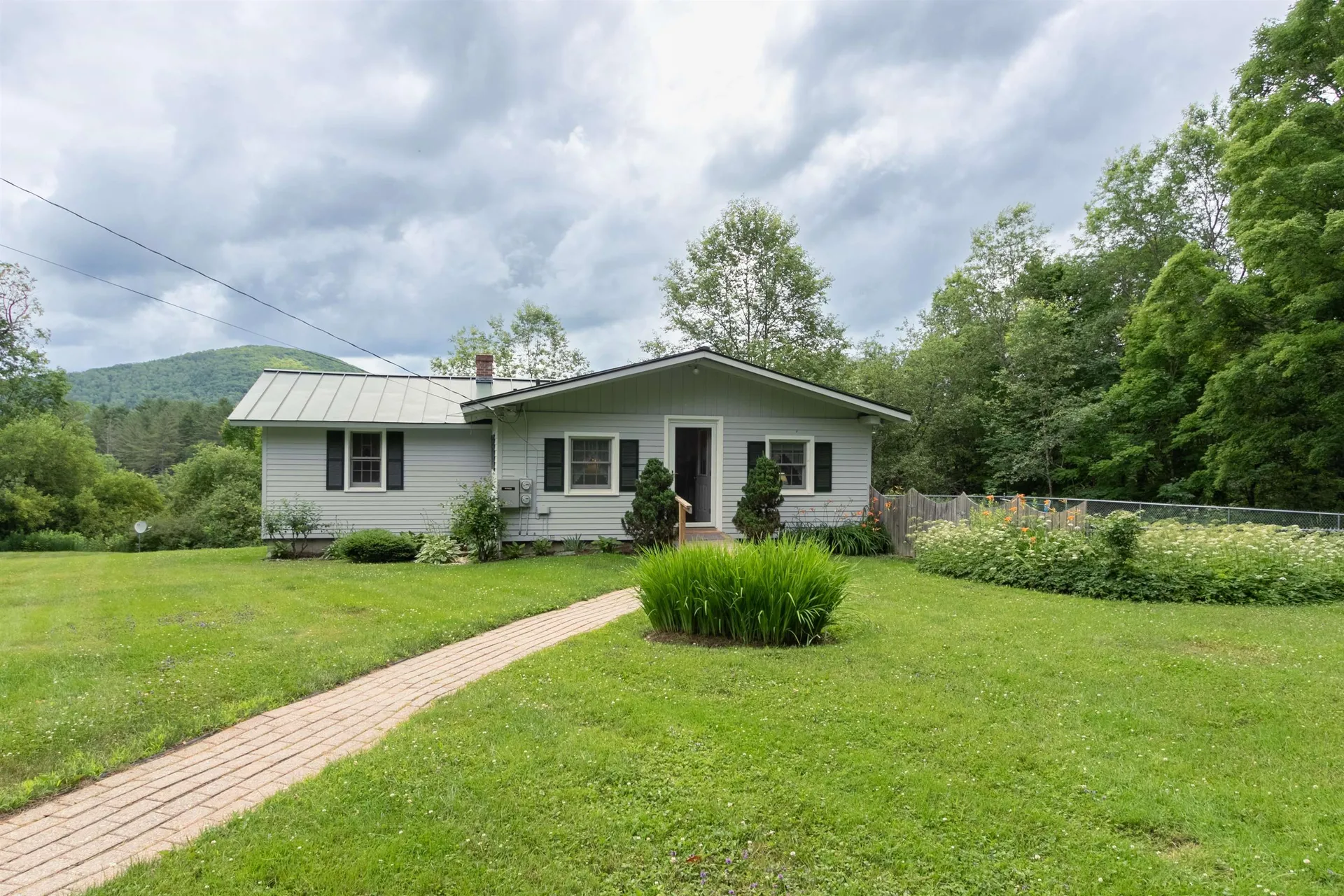 179 Cliffs Lane Londonderry VT 05148