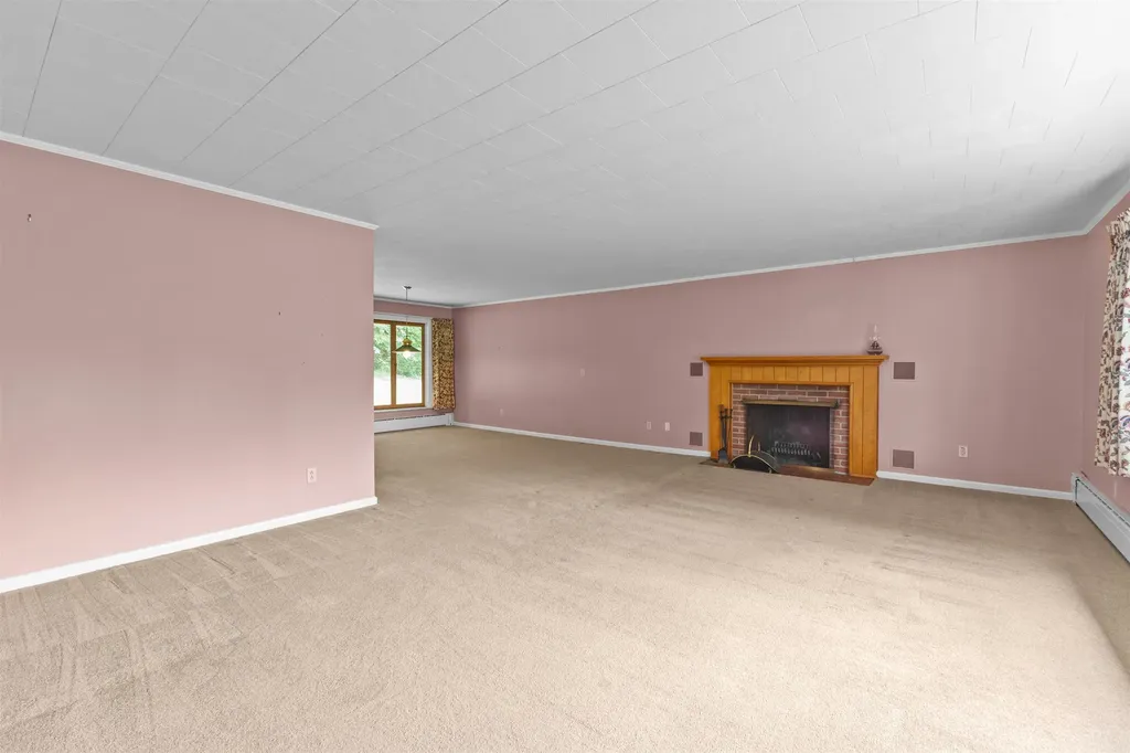 106 Fairwood Parkway Morristown VT 05661