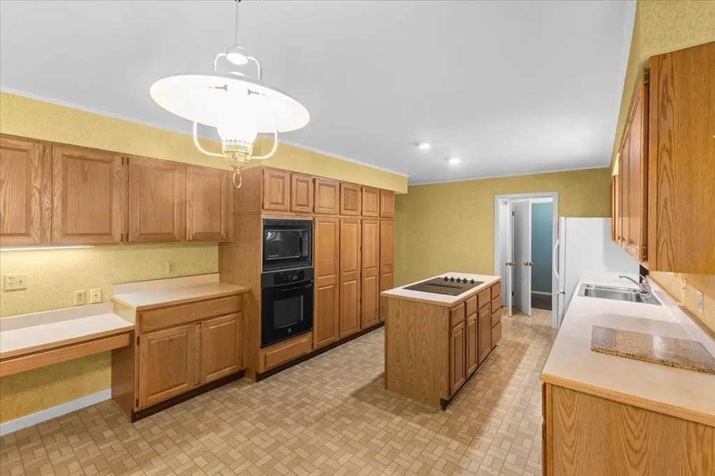 106 Fairwood Parkway Morristown VT 05661