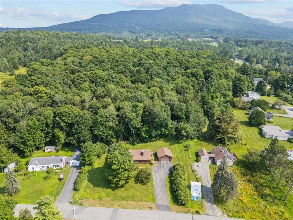 106 Fairwood Parkway Morristown VT 05661