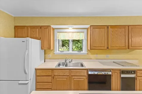 106 Fairwood Parkway Morristown VT 05661