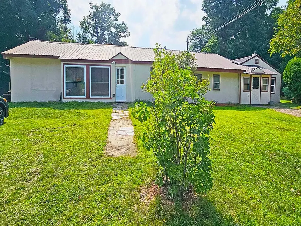 250 Colchester Road Essex Junction VT 05452
