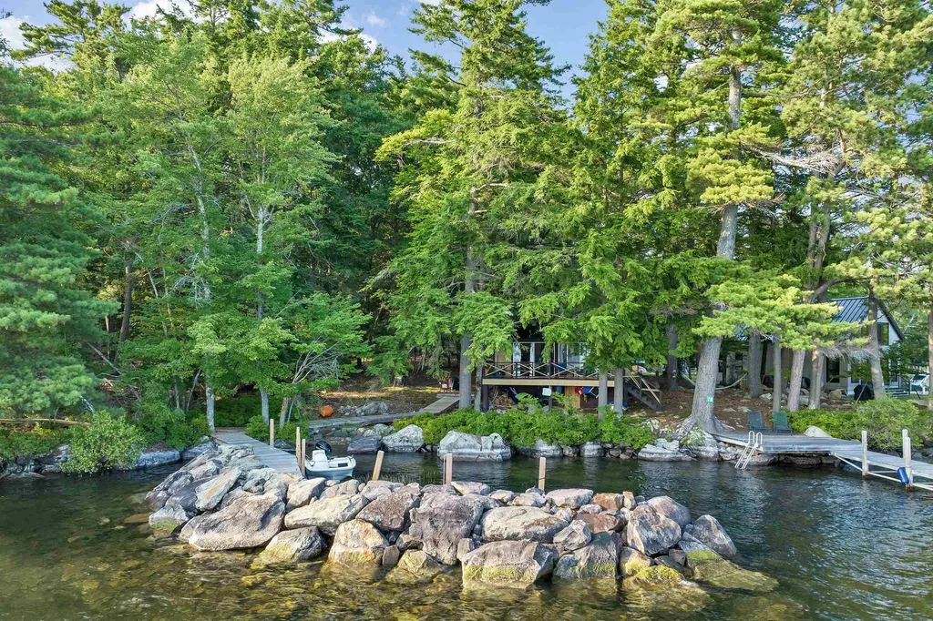 78, 79 Cow Island Tuftonboro NH 03816