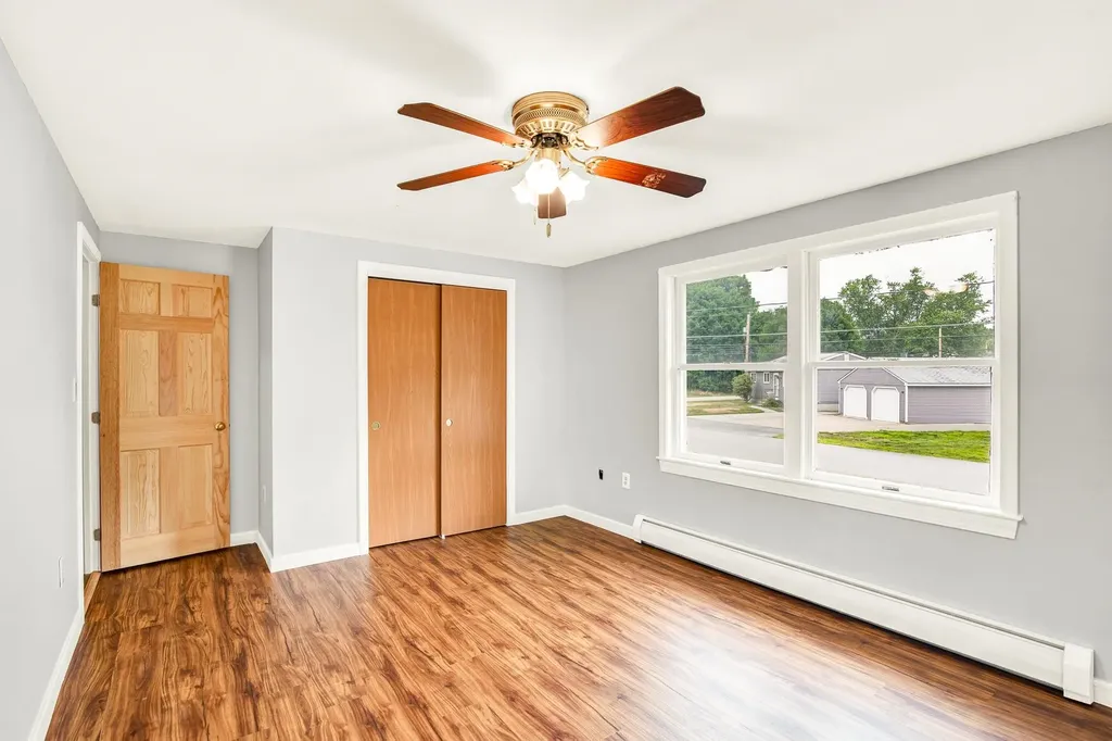 35 Western Avenue Rochester NH 03867