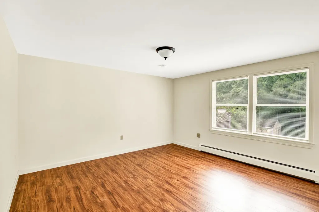 35 Western Avenue Rochester NH 03867