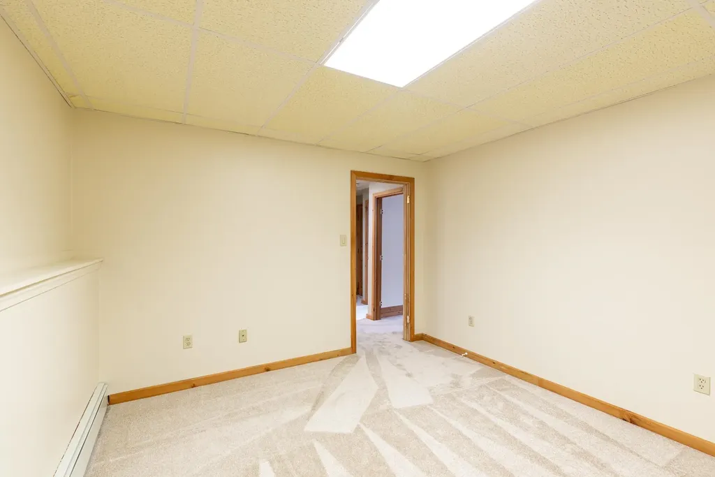 35 Western Avenue Rochester NH 03867