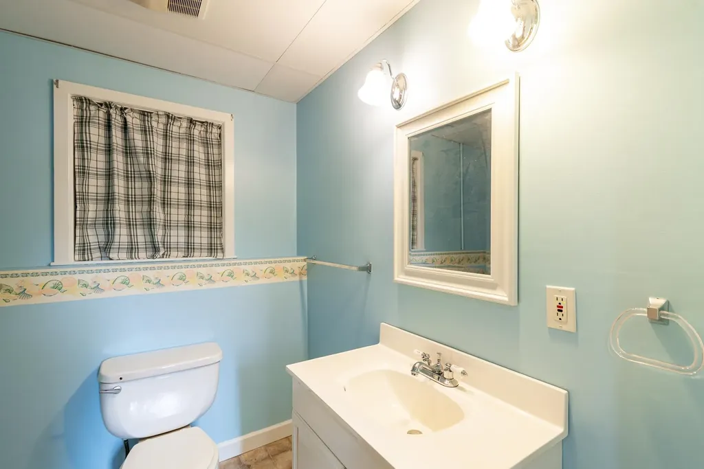 35 Western Avenue Rochester NH 03867